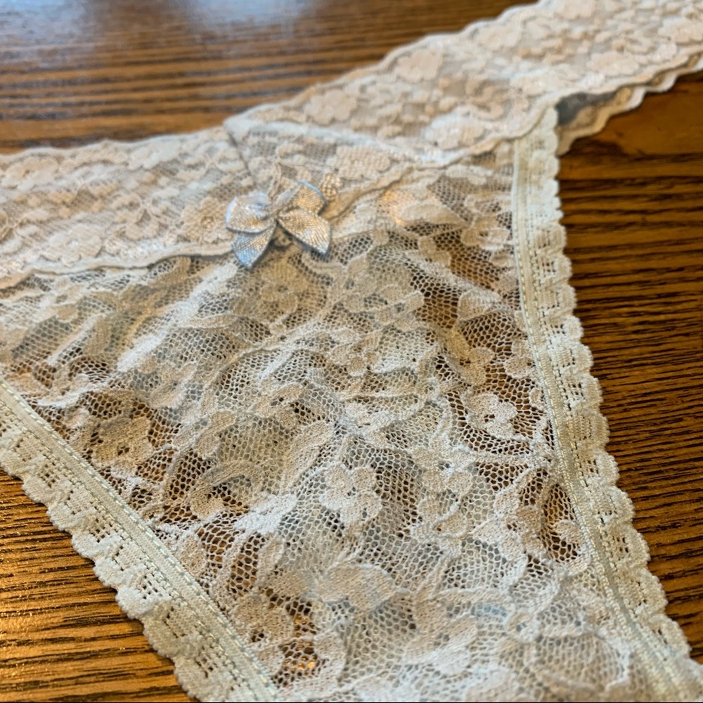 Secret Possessions Thong OS - Picture 2 of 7